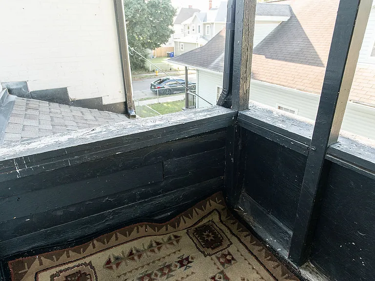 415 Brightwood Ave — Photo 3