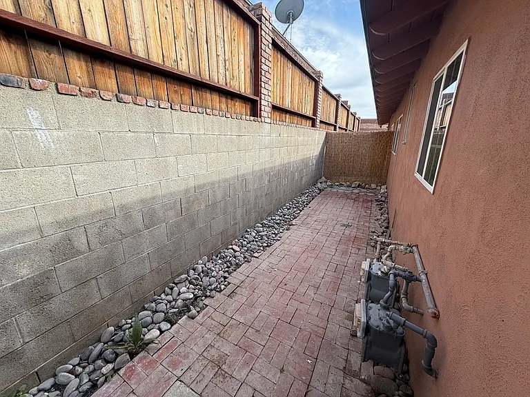 220 E Campus View Dr #220 — Photo 13