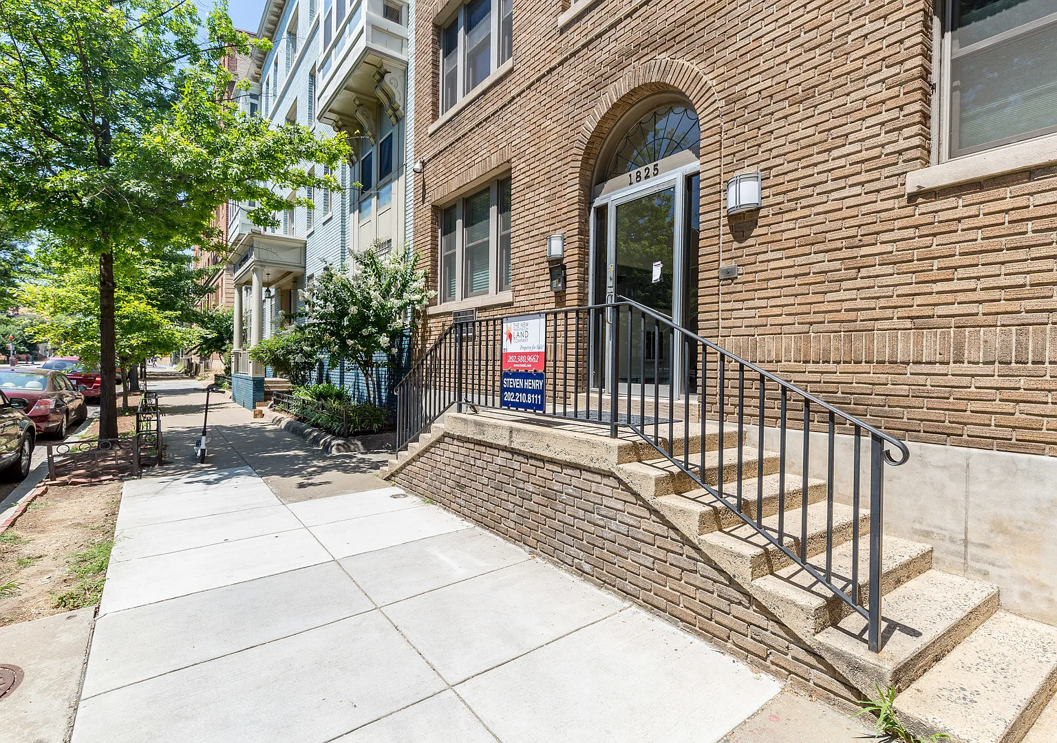 Charming & Sunny 1-Bedroom Luxury Apartment in Adams Morgan! — Photo 2