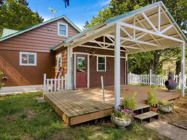 6727 Pierce Rd, Kingsley, MI 49649
