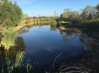 100 Smitty Ln, Lockhart, TX 78644