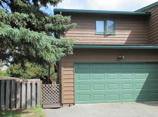 3051 Bridle Ln, Anchorage, AK 99517