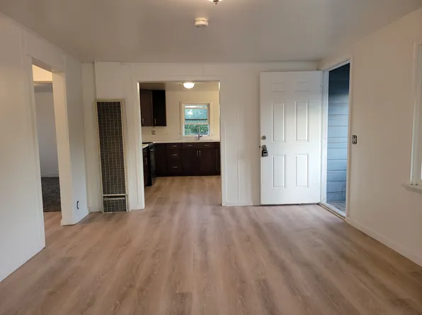 415 Crawford St Unit B, Corona, CA 92882