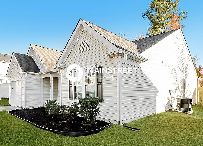2933 Trassacks Dr — Photo 3