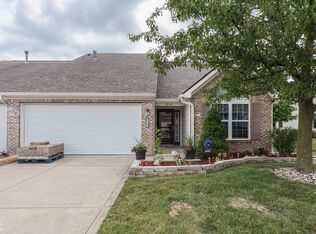 2949 Cadogan Dr, Greenwood, IN 46142