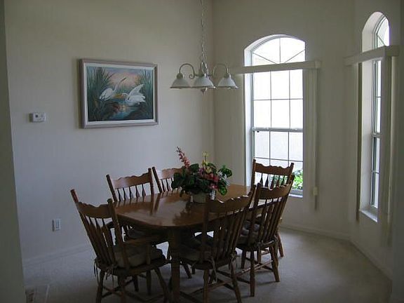Seperate dining room