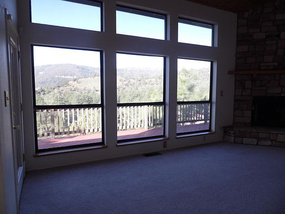 3rd image of 4577 N Portal Dr