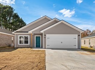 880 Snyder Springs Loop, Watts, OK 74964