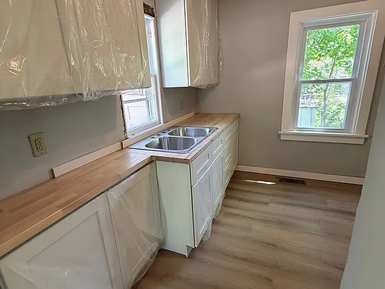 308 Vine Ave — Photo 2