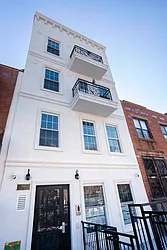 450 Hart Street in Stuyvesant Heights