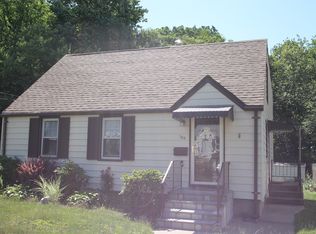 105 Mayflower Pl, Milford, CT 06460
