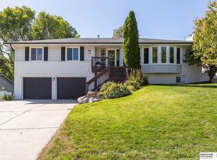 15211 Shirley St, Omaha, NE 68144