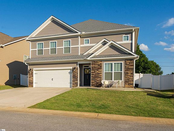 2nd image of 859 Ingleside Way