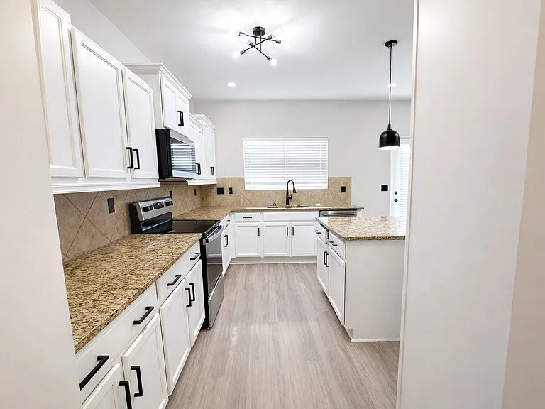 12881 Clydesdale Dr — Photo 11
