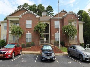 405 Meadowland Ct APT 6, Hope Mills, NC 28348