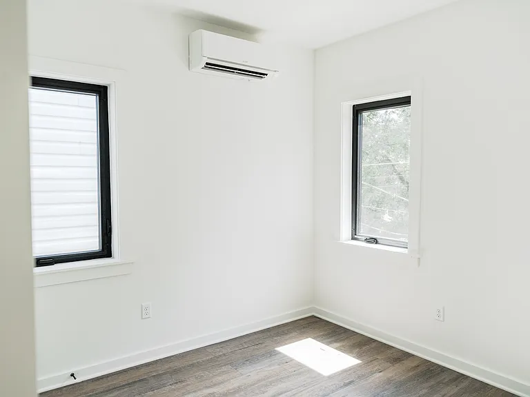 1260 Parkwood Ave — Photo 18