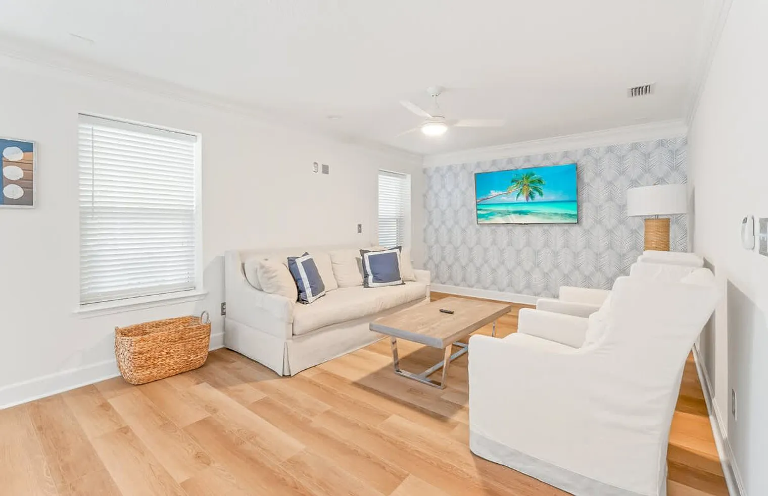 4 bed, 2.0 bath, 1969 sqft, $5,070 — Photo 1