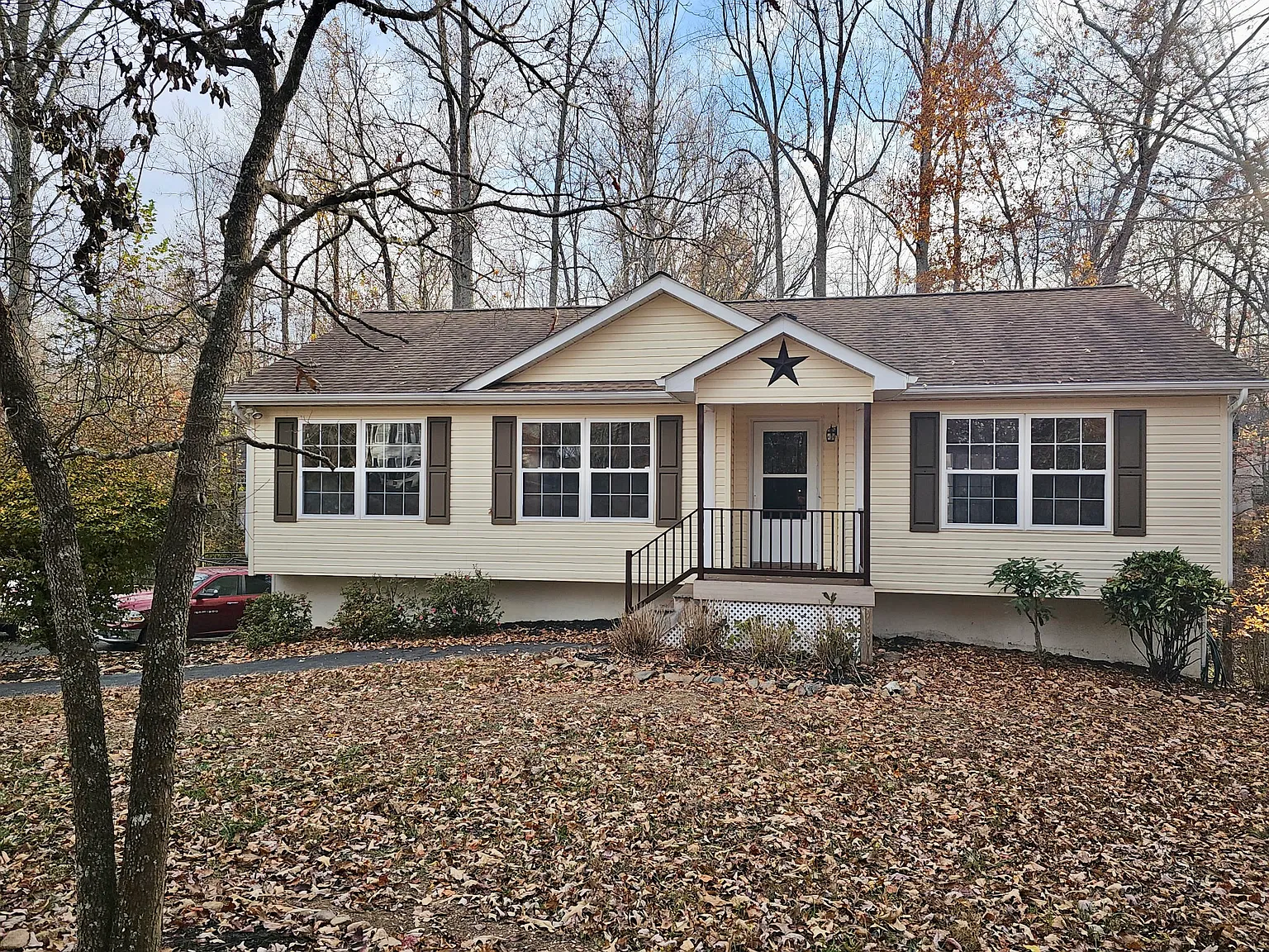3 bed, 1660 sqft, $2,400 — Photo 1