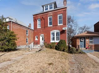 915 Bates St, Saint Louis, MO 63111