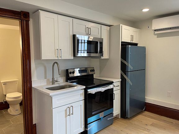5th image of 41 Summer St APT 1