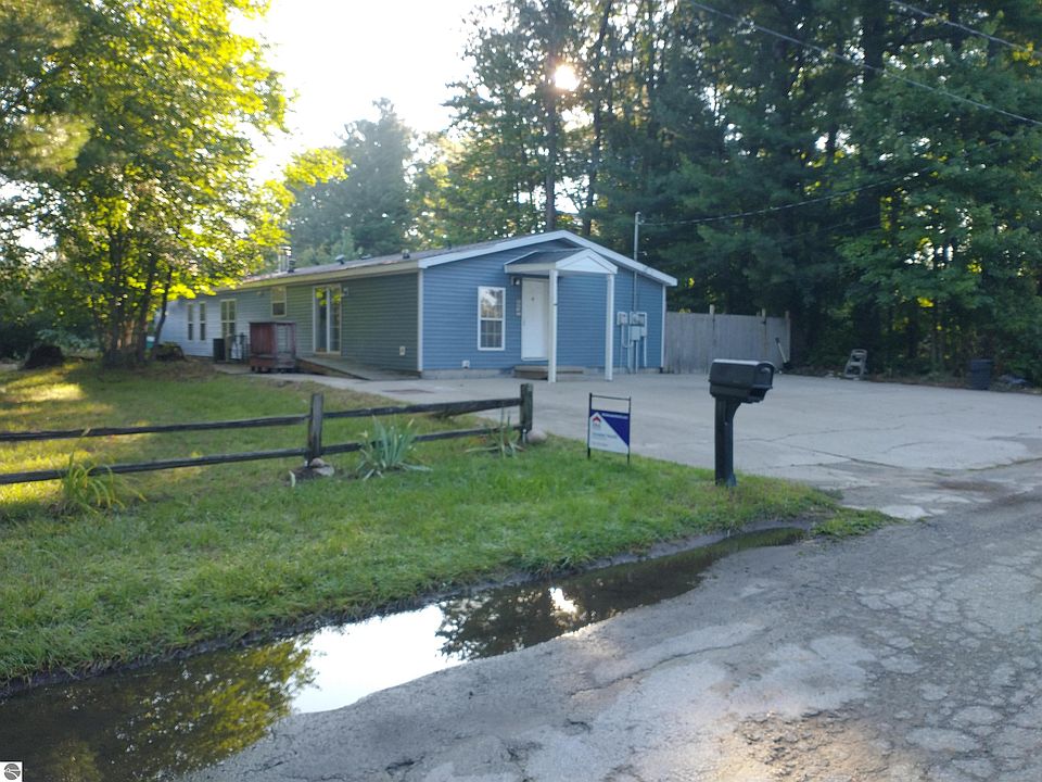 1st image of 6844 W Redman Dr