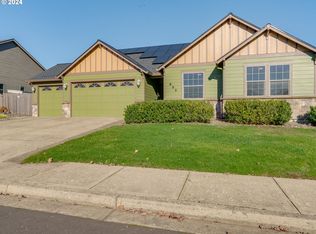 603 E Lincoln St, Carlton, OR