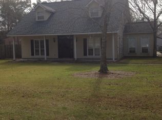 10330 White Rd, Denham Springs, LA 70726