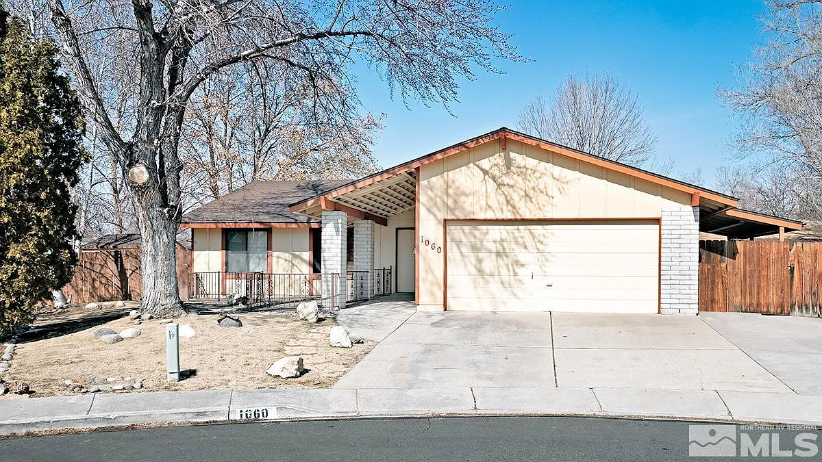 1060 Carvin Ct photo 1