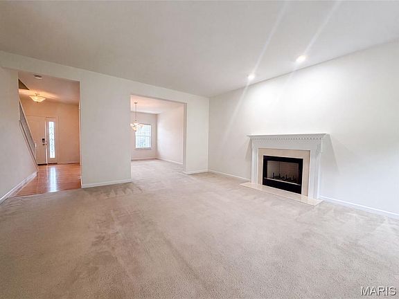 3rd image of 3280 Regency Woods Pl