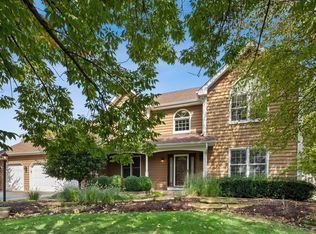 1007 Book Ct, Naperville, IL 60540
