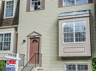 7090 Solomon Seal Ct, Springfield, VA 22152
