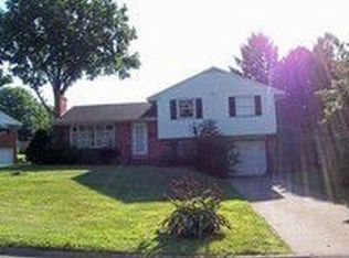 207 Laurelwood Dr, Douglassville, PA 19518