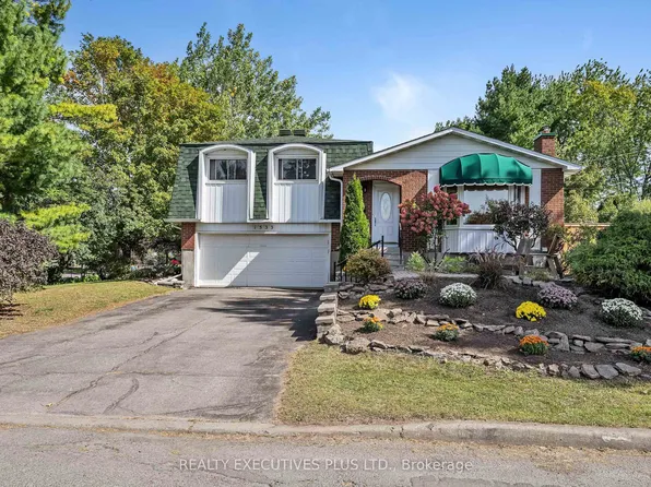 1533 Payette Dr, Ottawa, ON K1E 1S8