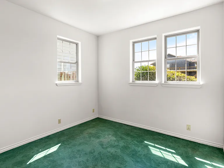 1140 Ocean Shores Blvd SW — Photo 24