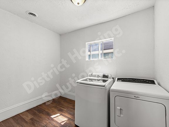 4th image of 8302 Sowinski Ave #Up
