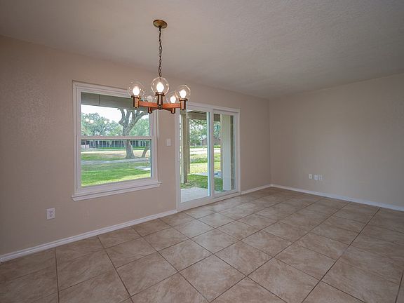 5th image of 221 Marion Dr #A-101