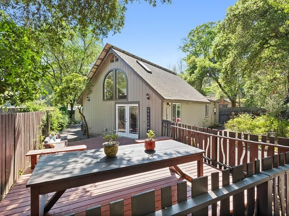 11645 River Road, Forestville, CA 95436