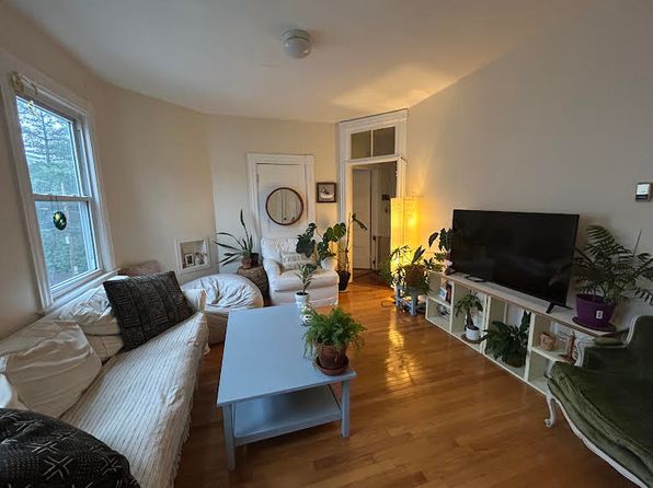 115 Museum St APT 3R