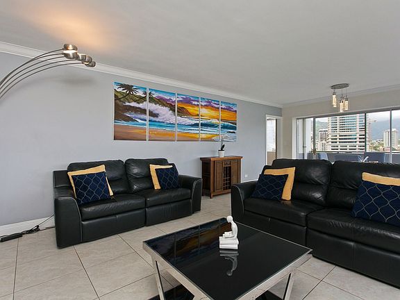 2nd image of 2015 Ala Wai Blvd APT 8A