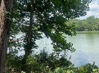 317 Inagehi Ln, Loudon, TN 37774