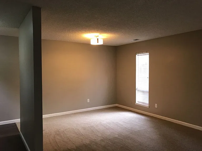 222 El Cajon Ave — Photo 9