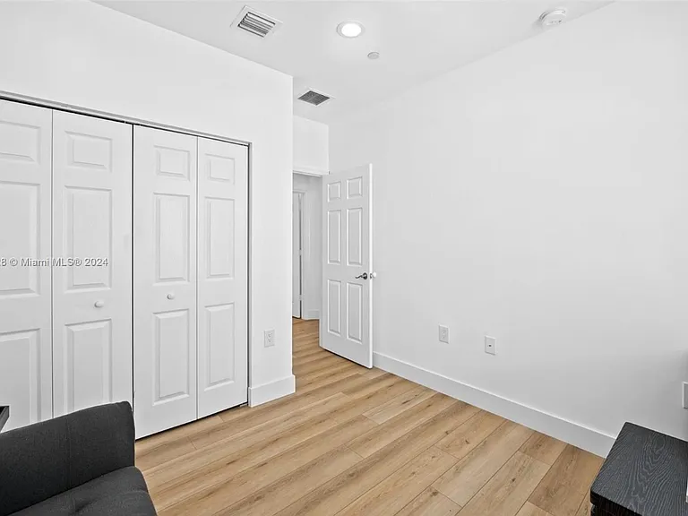 1705 Johnson St — Photo 18