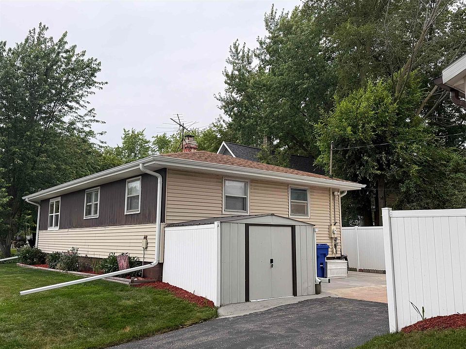 1st image of 144 S 1st St