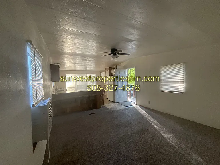 1310 Sanchez Ln — Photo 2