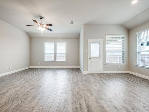 2nd image of 3077 Lionsgate Dr