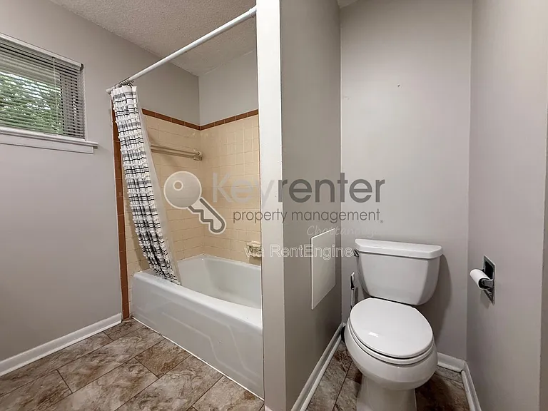 4630 Sherry Ln — Photo 15