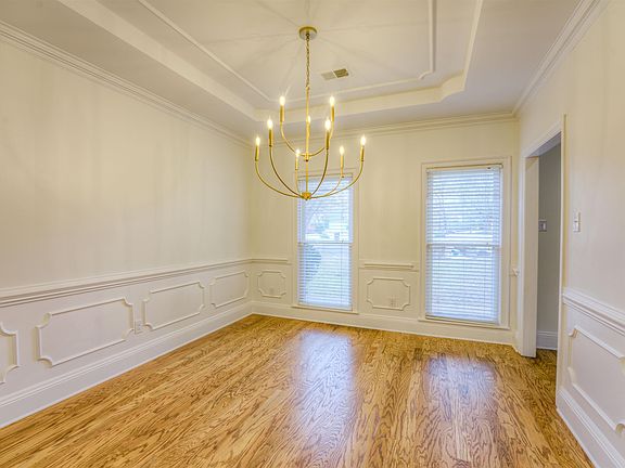 5th image of 890 Wood Shadows Ln N