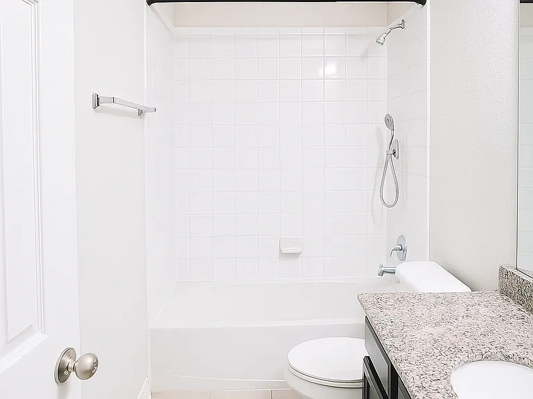 11071 Walts Run Ln — Photo 17