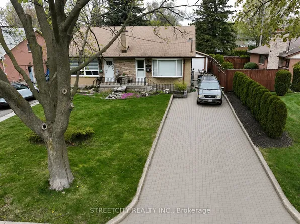 238 Burnside Dr, London, ON N5V 1B9