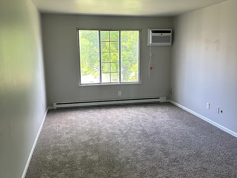 Mulberry Row Apartments — Photo 22